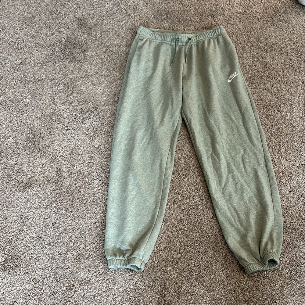 Pair of Nike sweatpants (green and grey) will sell individually.Size S - Picture 3 of 4